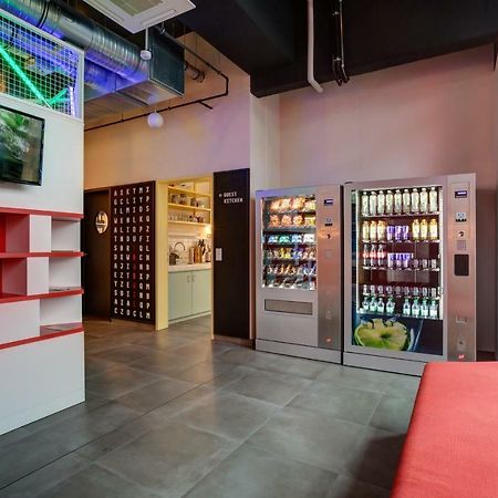 Meininger Hotel Heidelberg Hauptbahnhof Экстерьер фото